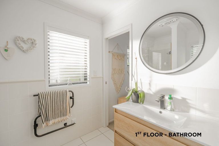 Photo of property in 2a Taylor Road, Papamoa Beach, Papamoa, 3118