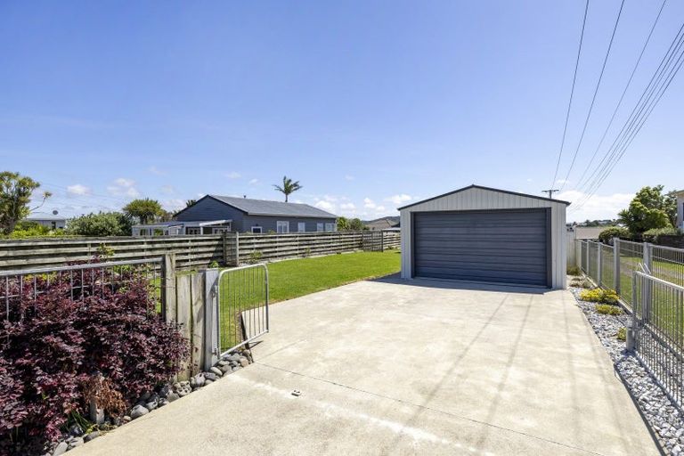 Photo of property in 9 Lorenzen Bay Road, Raglan, 3225