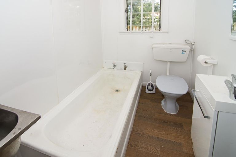 Photo of property in 83 Lincoln Road, Masterton, 5810