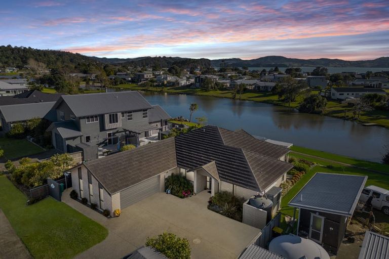 Photo of property in 14 Motukorure Parade, Cooks Beach, Whitianga, 3591