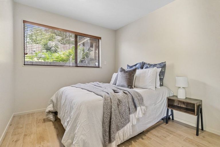 Photo of property in 5 Mizen Court, Torbay, Auckland, 0630