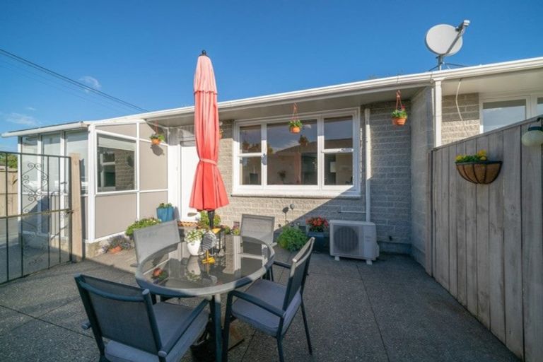 Photo of property in 1/49 Brockworth Place, Riccarton, Christchurch, 8011