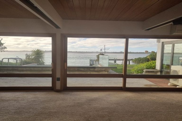 Photo of property in 102 Beachville Road, Redcliffs, Christchurch, 8081