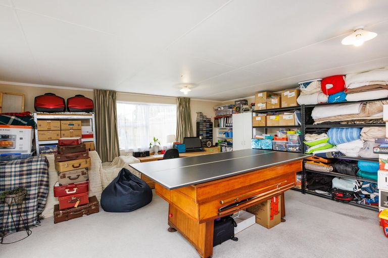 Photo of property in 18 Buick Crescent, Awapuni, Palmerston North, 4412