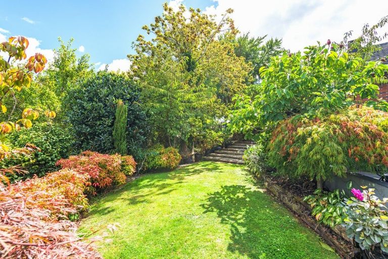 Photo of property in 33 Montgomery Terrace, Hokowhitu, Palmerston North, 4410