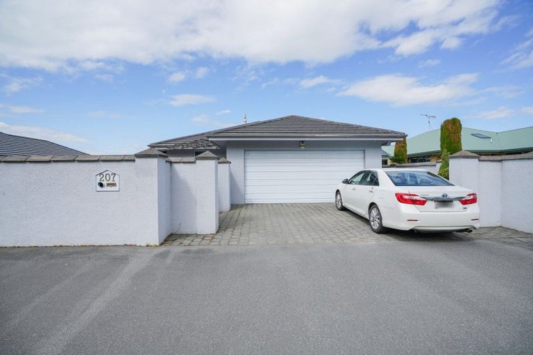 Photo of property in 207 Queens Drive, Windsor, Invercargill, 9810