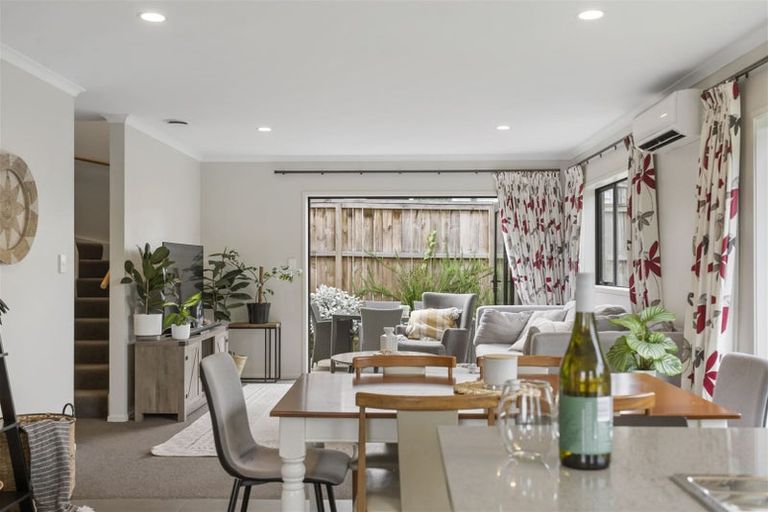 Photo of property in 4 Broadview Place, Howick, Auckland, 2014