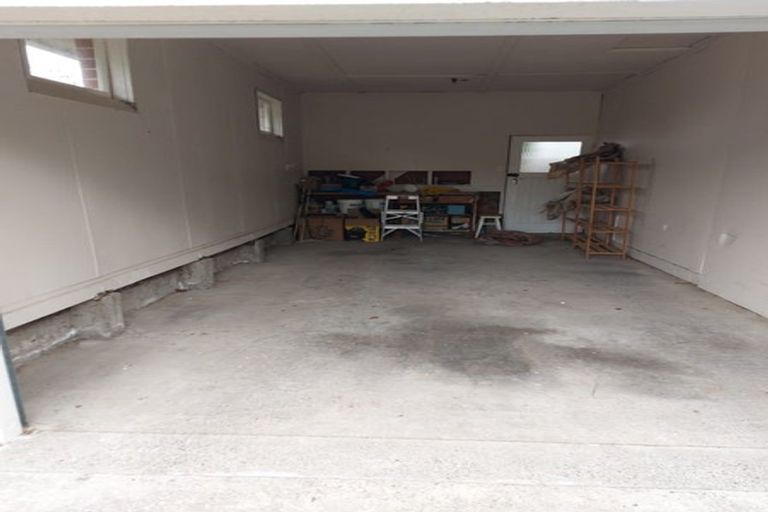 Photo of property in 1 Craig Grove, Elderslea, Upper Hutt, 5018