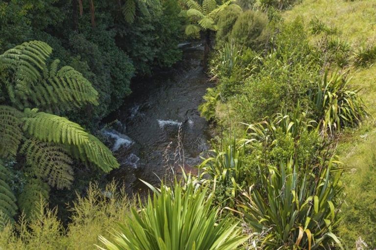 Photo of property in 105 Adler Drive, Ohauiti, Tauranga, 3112