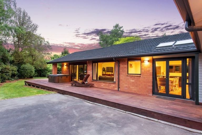 Photo of property in 18 Selkirk Place, Marshland, Christchurch, 8051