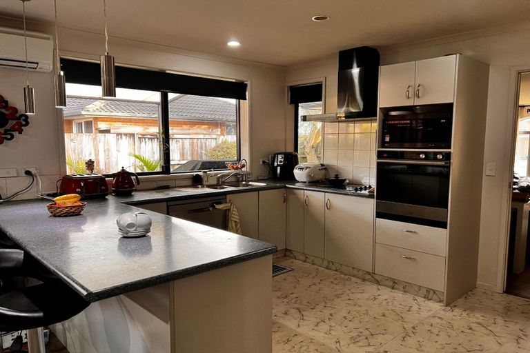 Photo of property in 12 Saint Johns Avenue, Hamilton East, Hamilton, 3216