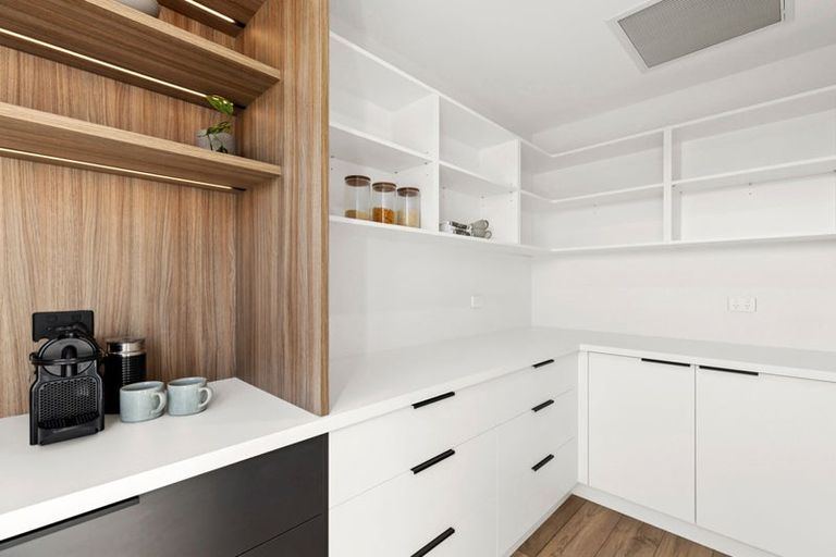 Photo of property in 32 Gillespie Street, Lake Hawea, 9382