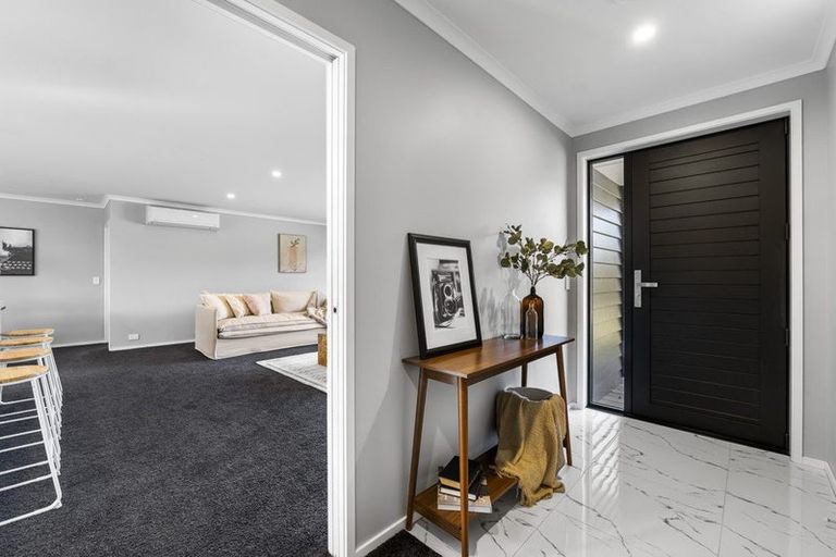 Photo of property in 81 Airport Drive, New Plymouth Airport, New Plymouth, 4373