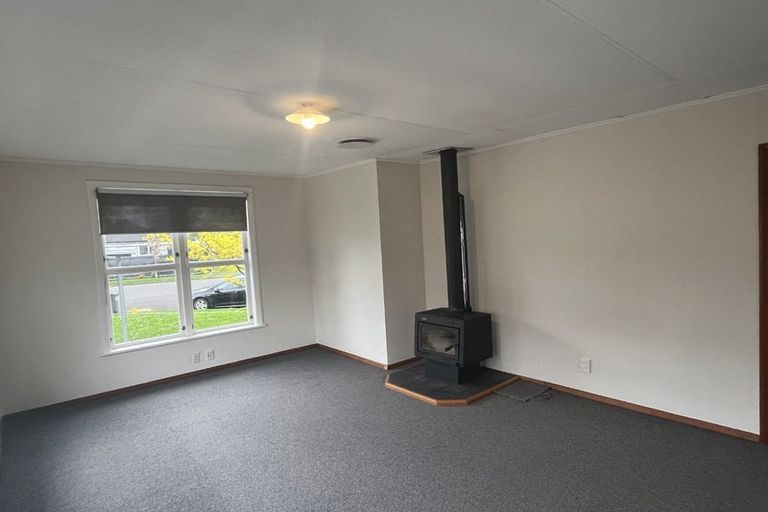 Photo of property in 6 Ayr Place, Hokowhitu, Palmerston North, 4410