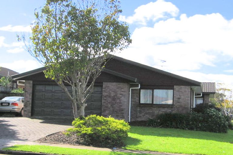 Photo of property in 63 Mirrabooka Avenue, Botany Downs, Auckland, 2010