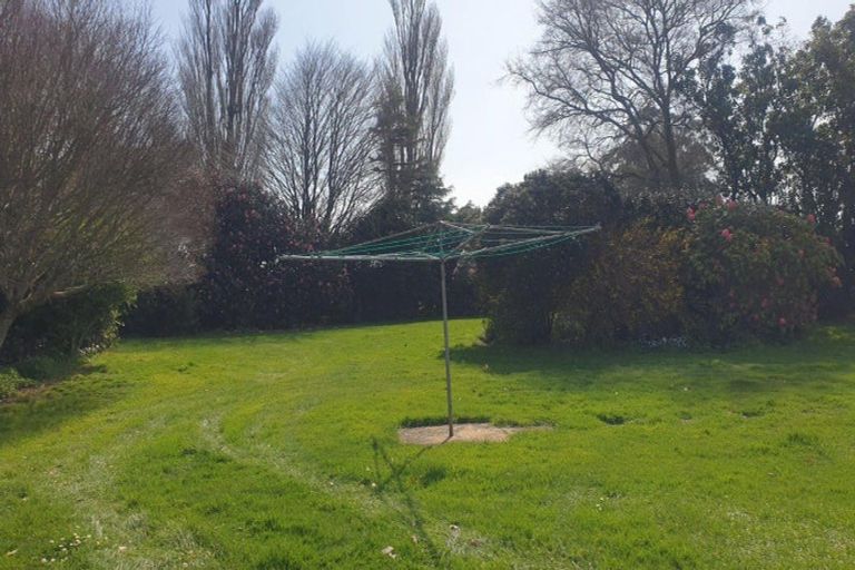 Photo of property in 33 Castle Street, Eltham, 4322