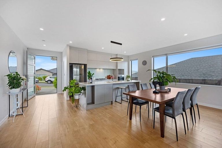 Photo of property in 3 Tararua Street, Massey, Auckland, 0614