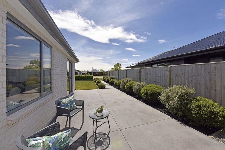 Photo of property in 16 John Raven Lane, Woodend, 7610