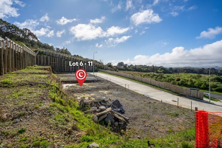 Photo of property in 42 Raiha Street, Kenepuru, Porirua, 5022