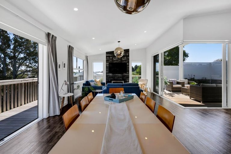 Photo of property in 54 Ainslee Street, Highlands Park, New Plymouth, 4312