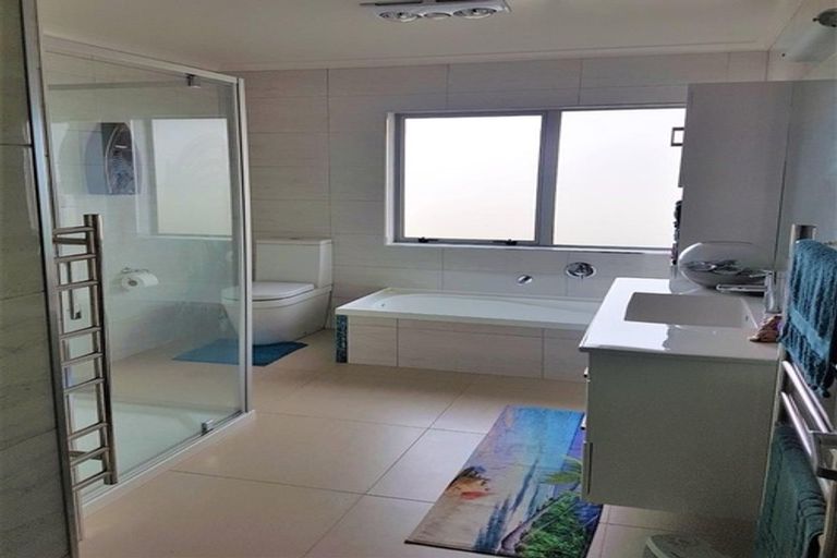 Photo of property in 12 Waikohua Place, Ruakaka, 0116