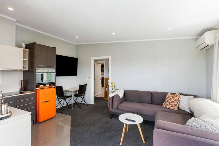 Photo of property in 205a Cameron Town Road, Pukekohe, 2678