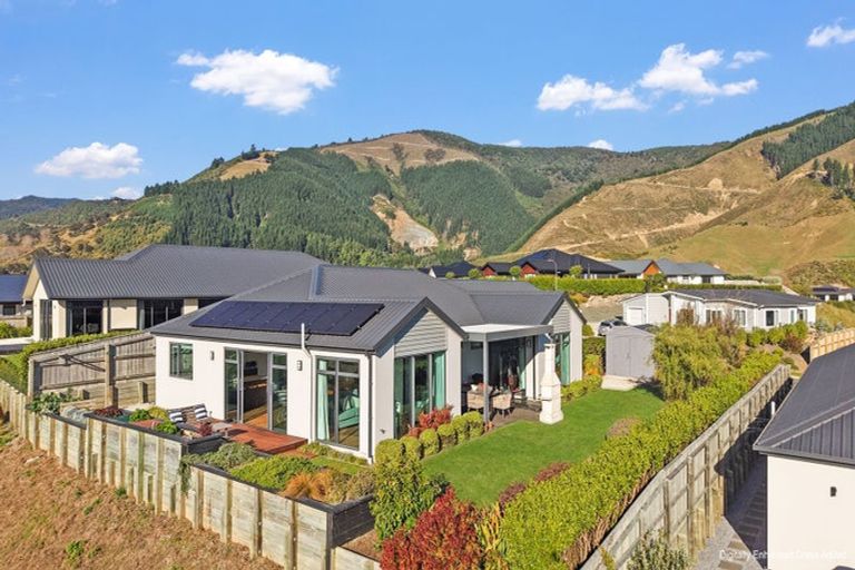 Photo of property in 24 Huntaway Close, Stoke, Nelson, 7011