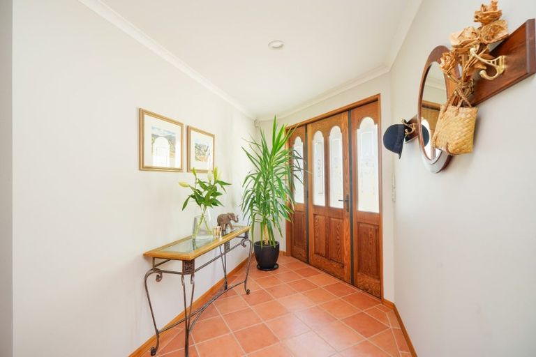 Photo of property in 24 Spence Avenue, Otatara, Invercargill, 9879