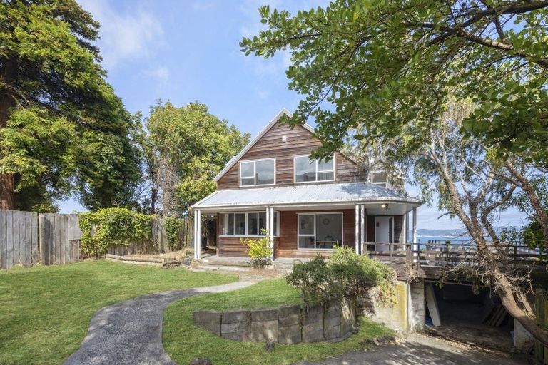Photo of property in 45 Ferry Road, Days Bay, Lower Hutt, 5013