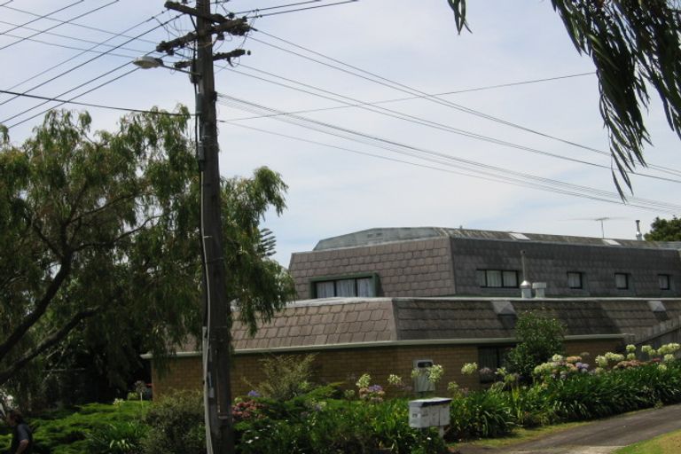 Photo of property in 1/28 Kitenui Avenue, Mount Albert, Auckland, 1025