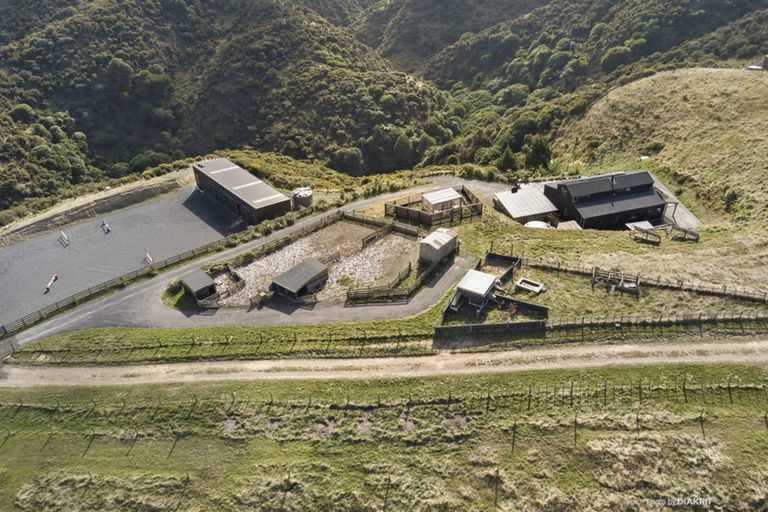 Photo of property in 1029 Ohariu Valley Road, Ohariu, Wellington, 6037