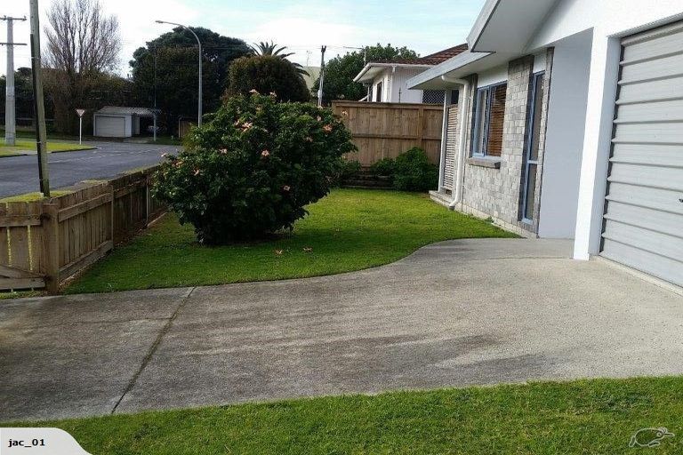 Photo of property in 16 Kaimanawa Street, Mount Maunganui, 3116