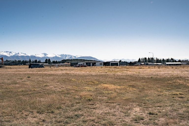 Photo of property in 19 Peak Drive, Twizel, 7901