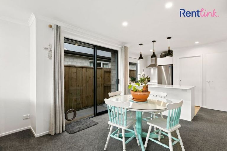 Photo of property in 28 Foley Grove, Pyes Pa, Tauranga, 3110