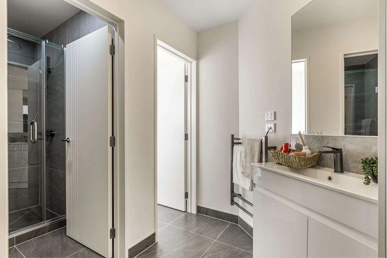 Photo of property in 1d Bellville Drive, Clendon Park, Auckland, 2103