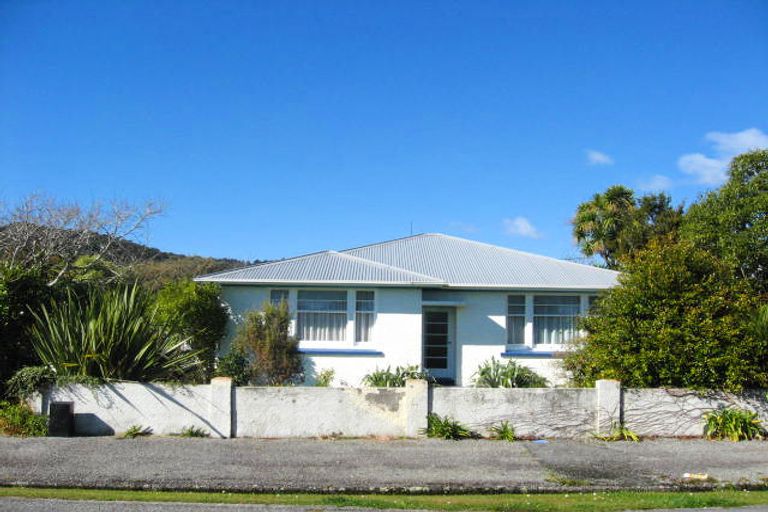 Photo of property in 5 Elizabeth Street, Greymouth, 7805