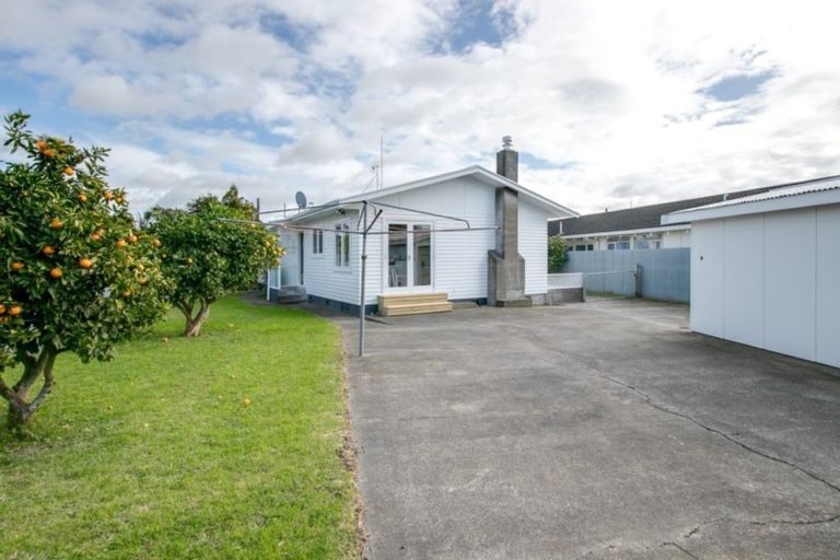 Photo of property in 34 Oldham Avenue, Onekawa, Napier, 4110