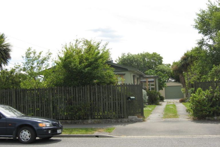 Photo of property in 16 Hopkins Street, Woolston, Christchurch, 8023