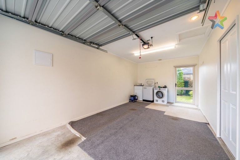 Photo of property in 32 Woodland Mews, Wainuiomata, Lower Hutt, 5014