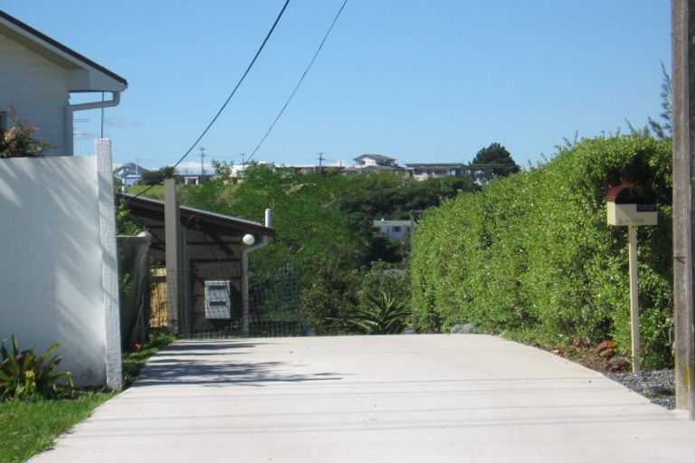 Photo of property in 1/138 Arran Road, Browns Bay, Auckland, 0630