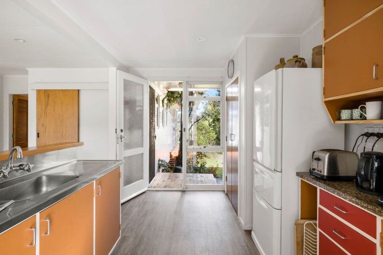 Photo of property in 21 Morrow Avenue, St Andrews, Hamilton, 3200