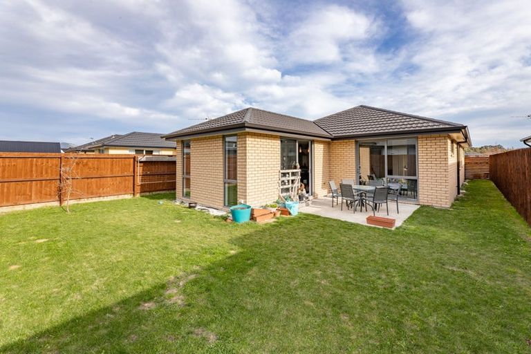 Photo of property in 16 Meyer Crescent, Halswell, Christchurch, 8025