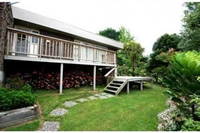 Photo of property in 1/14 Cezanne Place, New Lynn, Auckland, 0600