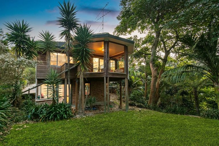Photo of property in 7a Lake Road, Northcote, Auckland, 0627
