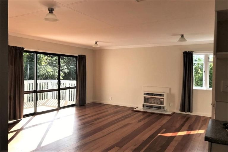 Photo of property in 40 Govett Avenue, Frankleigh Park, New Plymouth, 4310