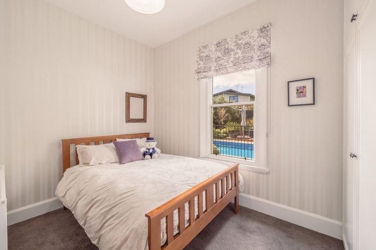 Photo of property in 69 Hackthorne Road, Cashmere, Christchurch, 8022