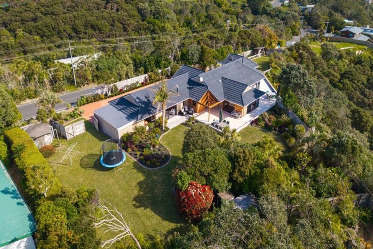 Photo of property in 175 Oaia Road, Muriwai, Waimauku, 0881