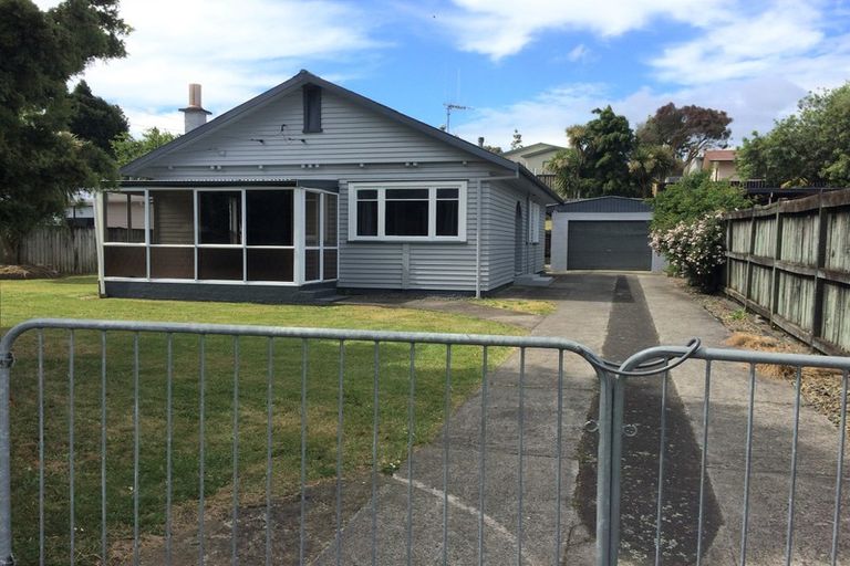 Photo of property in 16 Hinau Street, Maeroa, Hamilton, 3200