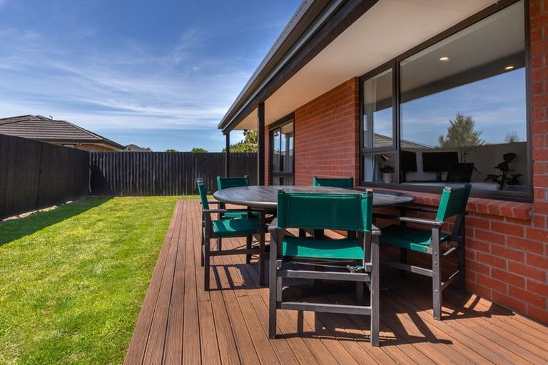 Photo of property in 1/1132 West Coast Road, West Melton, Christchurch, 7676