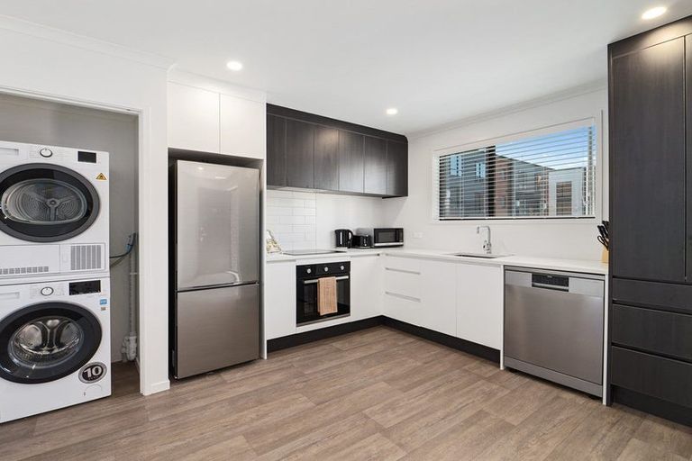 Photo of property in 17/159 Upper Harbour Highway, Unsworth Heights, Auckland, 0632